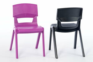 Unser Granada ist ein langlebiger Kunststoffstuhl